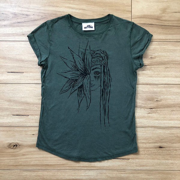 Flower Girl Rolled Sleeve Tee