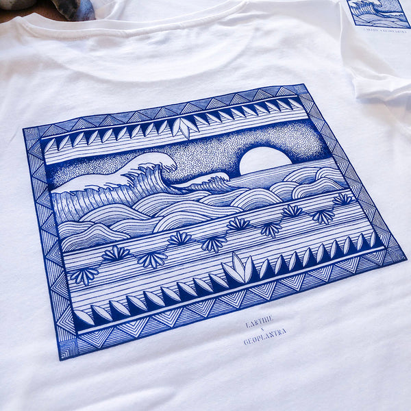 The Wave Rolled Sleeve Tee